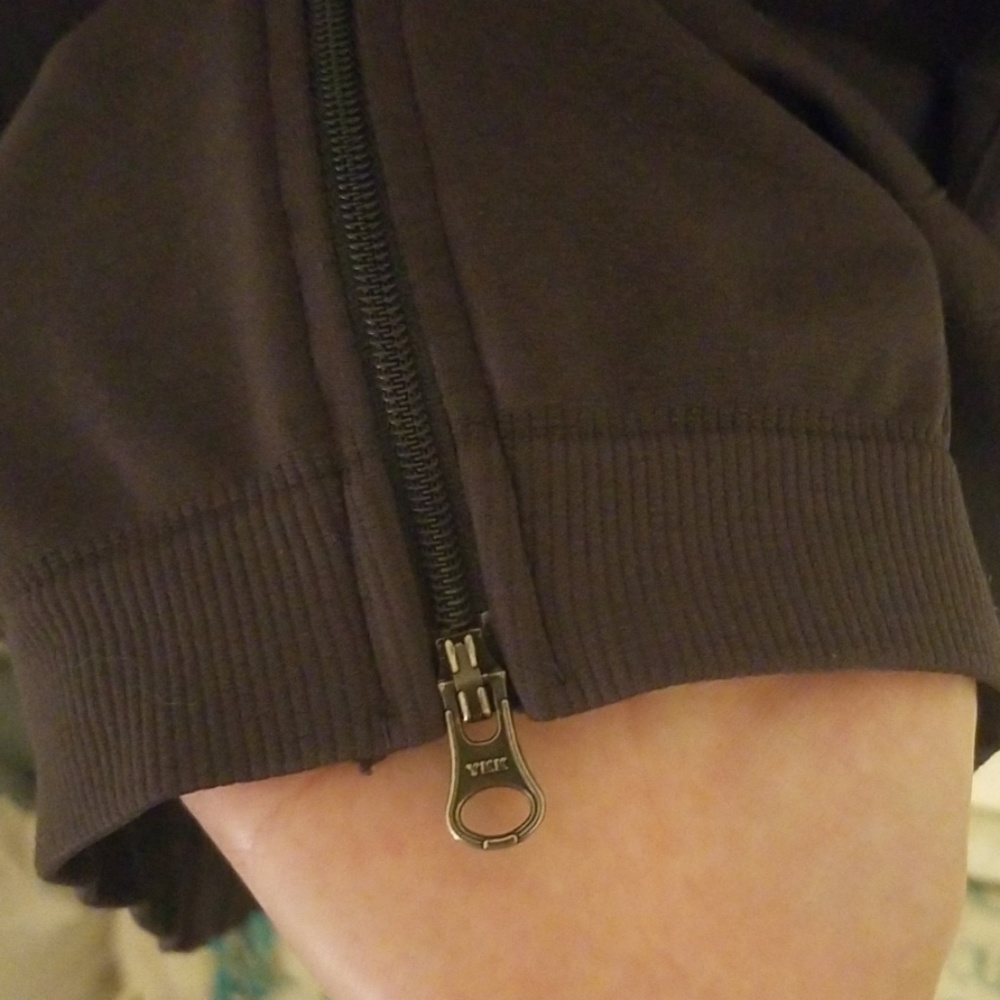 PUMA runners/training jacket - Picture 5 of 6